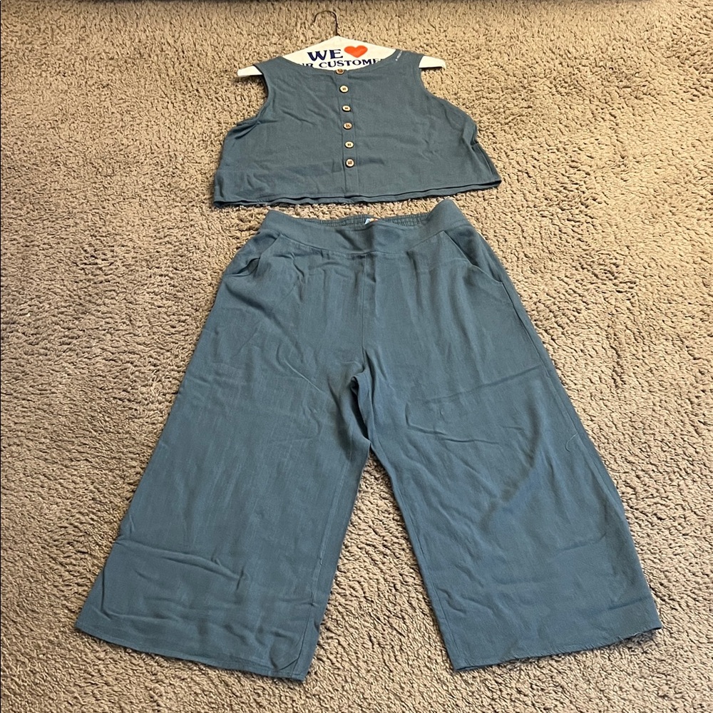 Blue Sleeveless Top and Wide-Leg Pants Set